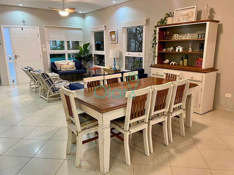 Casa de condomínio a 50m da praia com 4 suítes e piscina pri