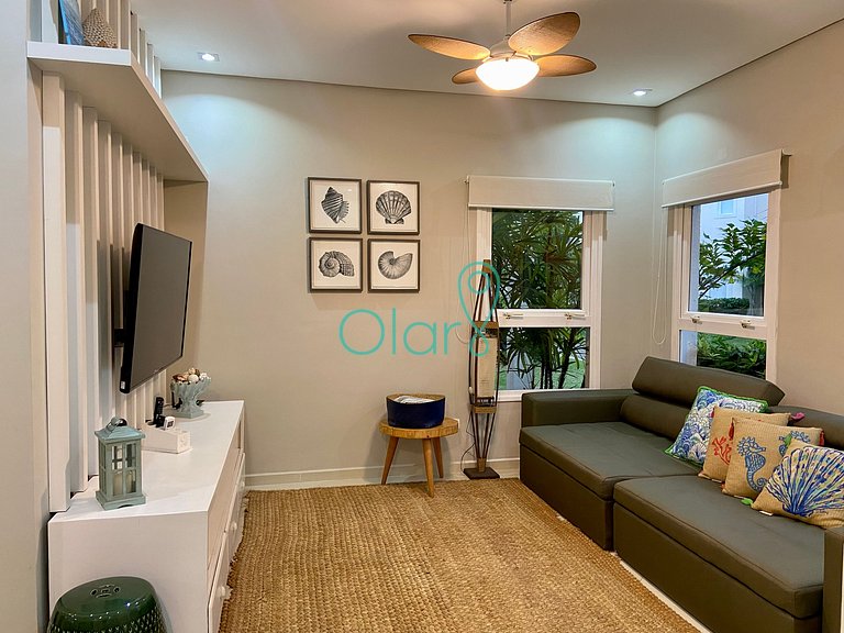 Casa de condomínio a 50m da praia com 4 suítes e piscina pri