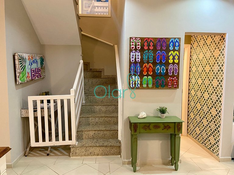 Casa de condomínio a 50m da praia com 4 suítes e piscina pri