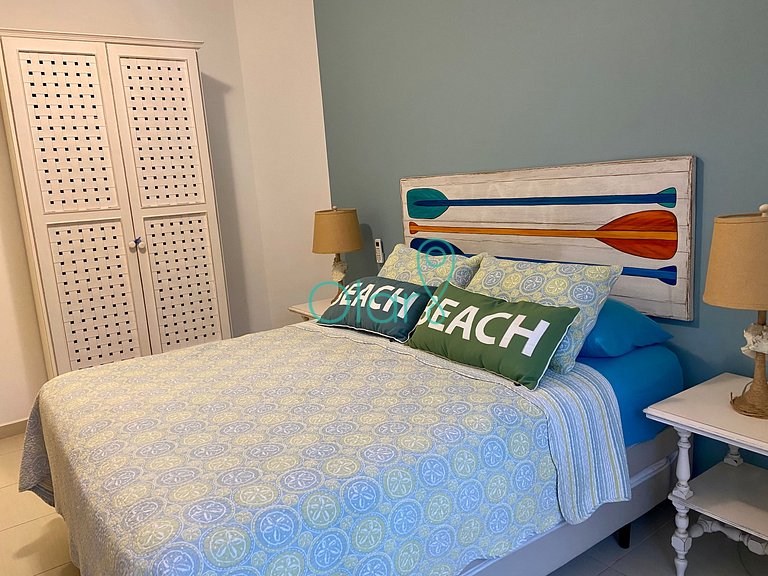 Casa de condomínio a 50m da praia com 4 suítes e piscina pri