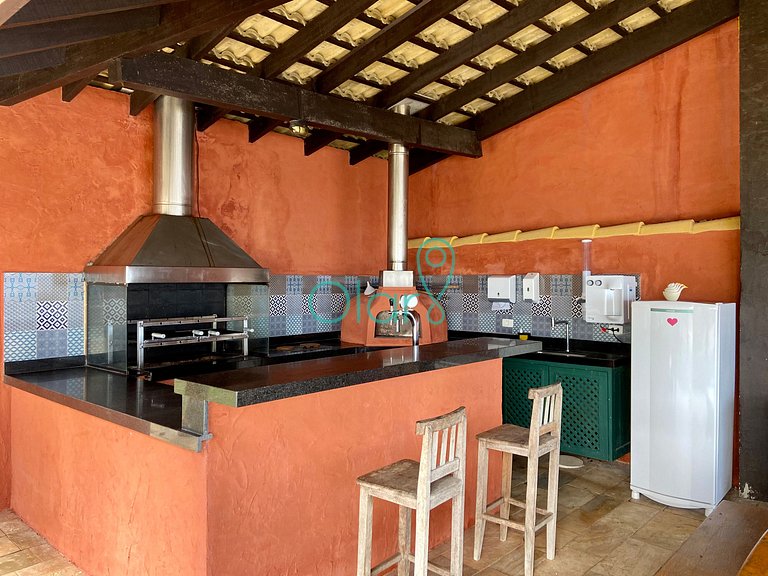 Casa Impecável com 4 suítes em Condomínio com Apoio Pé na Ar