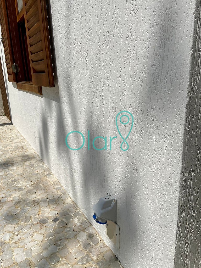 Casa fora de condomínio, pé na areia, para até 9 pessoas