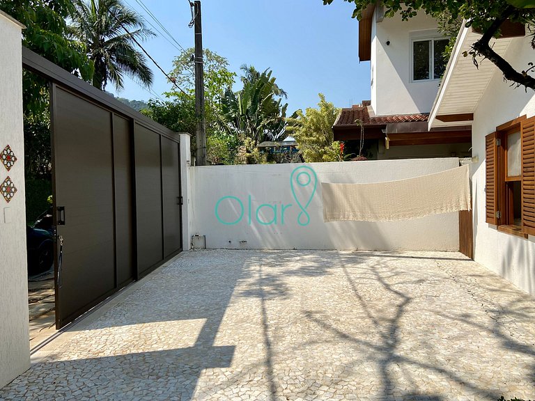 Casa fora de condomínio, pé na areia, para até 9 pessoas