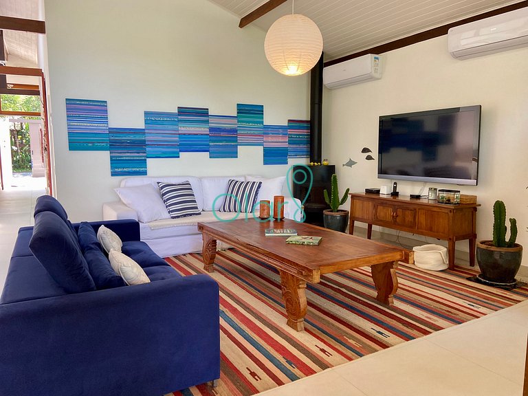 Casa fora de condomínio, pé na areia, para até 9 pessoas