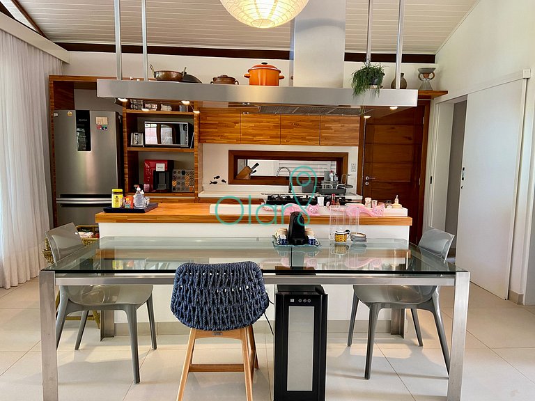 Casa fora de condomínio, pé na areia, para até 9 pessoas