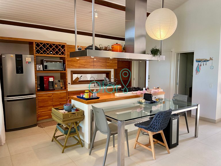 Casa fora de condomínio, pé na areia, para até 9 pessoas