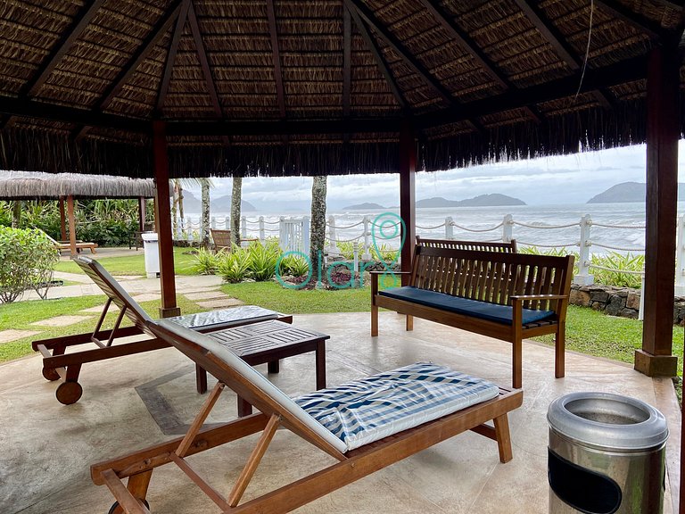 Casa em condomínio com apoio de praia e 4 suítes em Juquehy