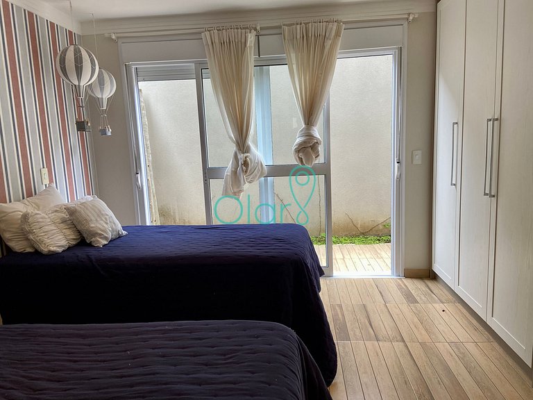 Casa Com Piscina Aquecida em Cond. Frente ao Mar