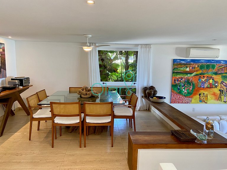 Casa em condomínio com 5 suítes, pé-na-areia, em Juquehy