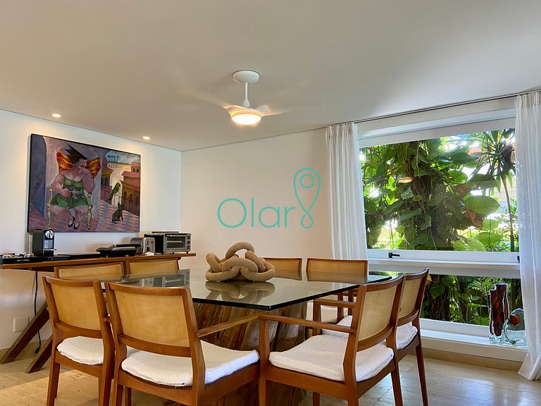 Casa em condomínio com 5 suítes, pé-na-areia, em Juquehy