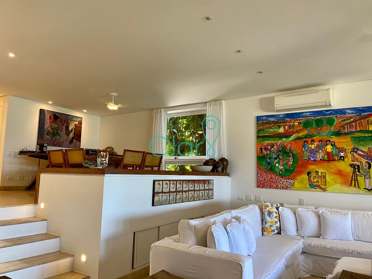 Casa em condomínio com 5 suítes, pé-na-areia, em Juquehy