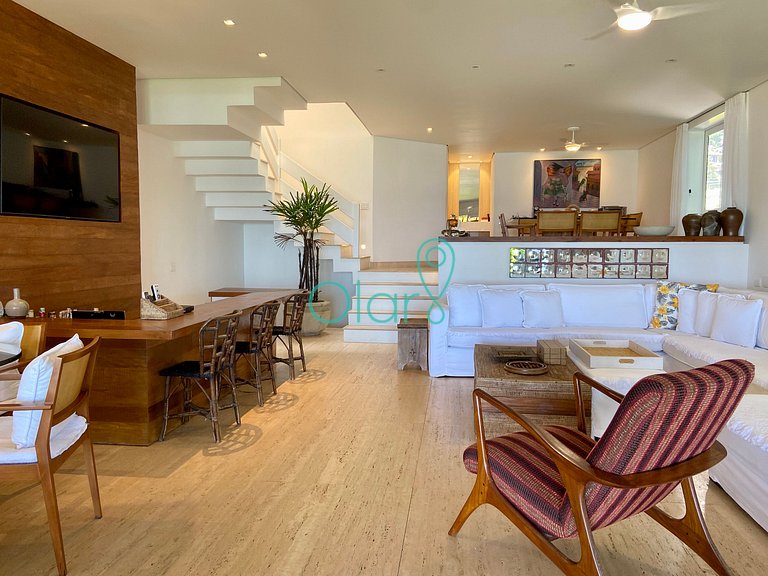 Casa em condomínio com 5 suítes, pé-na-areia, em Juquehy