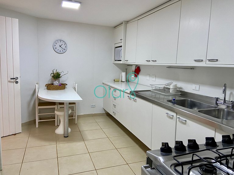 Casa em condomínio com 5 suítes, pé-na-areia, em Juquehy