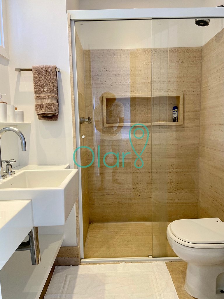 Casa em condomínio com 5 suítes, pé-na-areia, em Juquehy