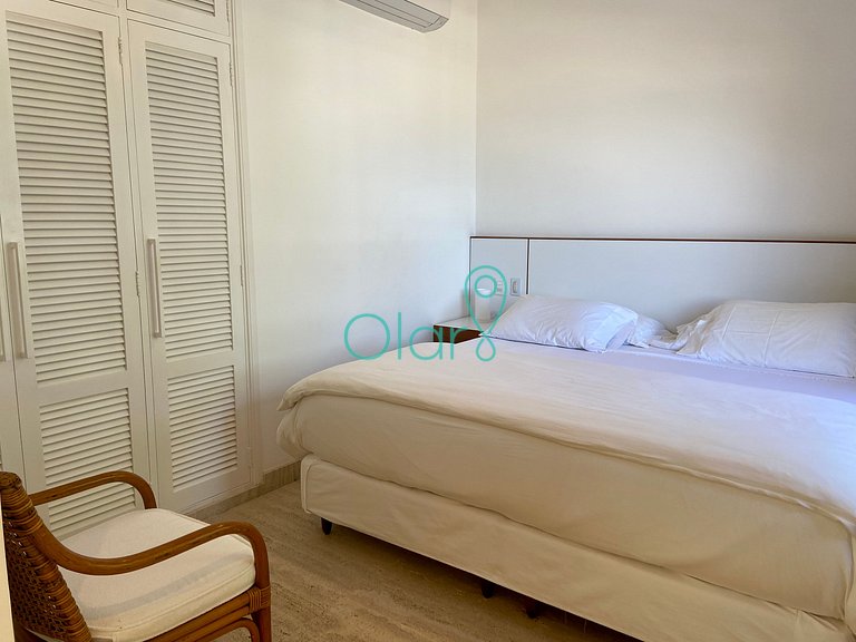 Casa em condomínio com 5 suítes, pé-na-areia, em Juquehy