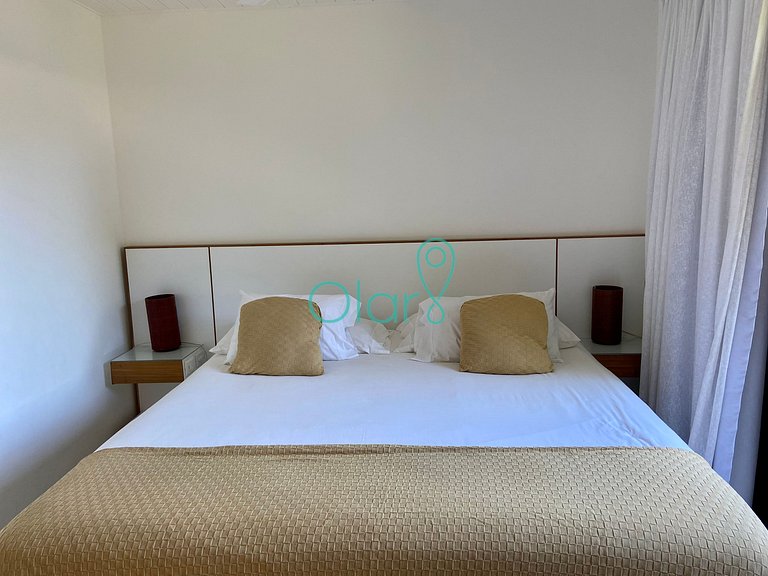 Casa em condomínio com 5 suítes, pé-na-areia, em Juquehy