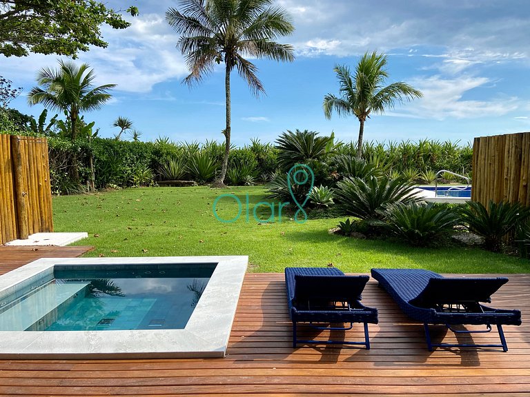 Casa Pé na Areia com 6 Suítes em Condomínio na Barra do Una
