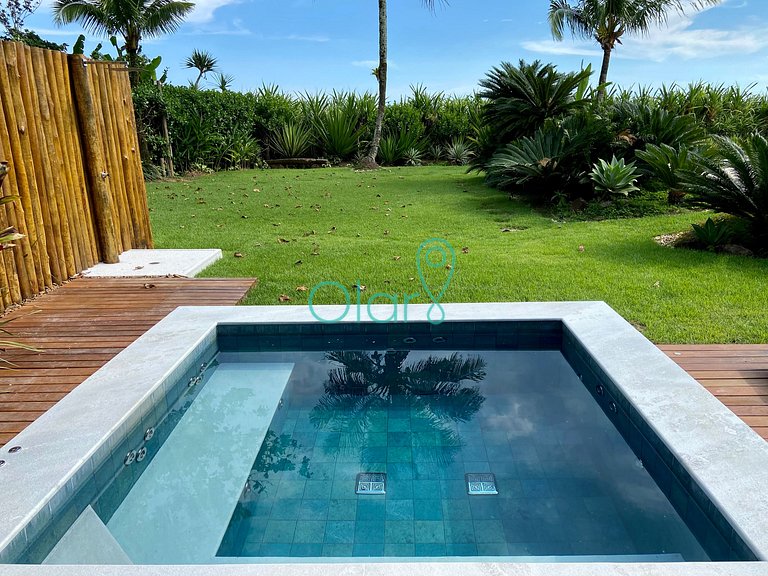 Casa Pé na Areia com 6 Suítes em Condomínio na Barra do Una