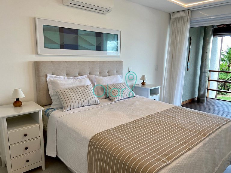 Casa super pé na areia em condomínio na Barra do Una