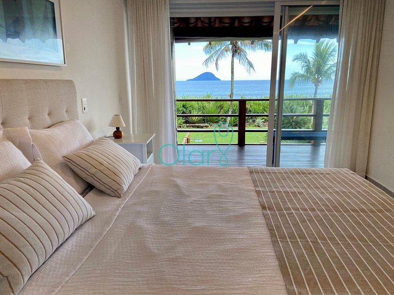 Casa Pé na Areia com 6 Suítes em Condomínio na Barra do Una