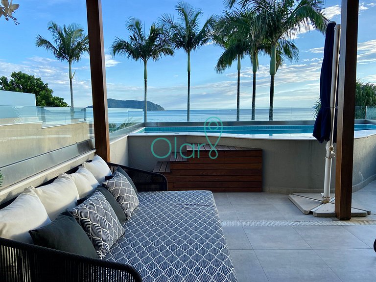 Casa em condomínio pé na areia, piscina privativa, com 4 suí