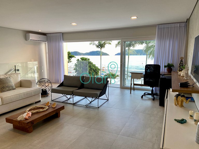 Casa em condomínio pé na areia, piscina privativa, com 4 suí