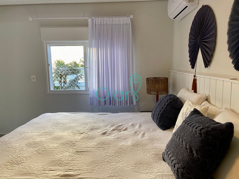 Casa em condomínio pé na areia, piscina privativa, com 4 suí