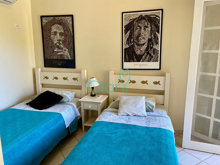 Casa em condomínio com apoio de praia e 4 suítes em Juquehy