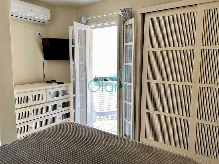 Casa em condomínio com apoio de praia e 4 suítes em Juquehy