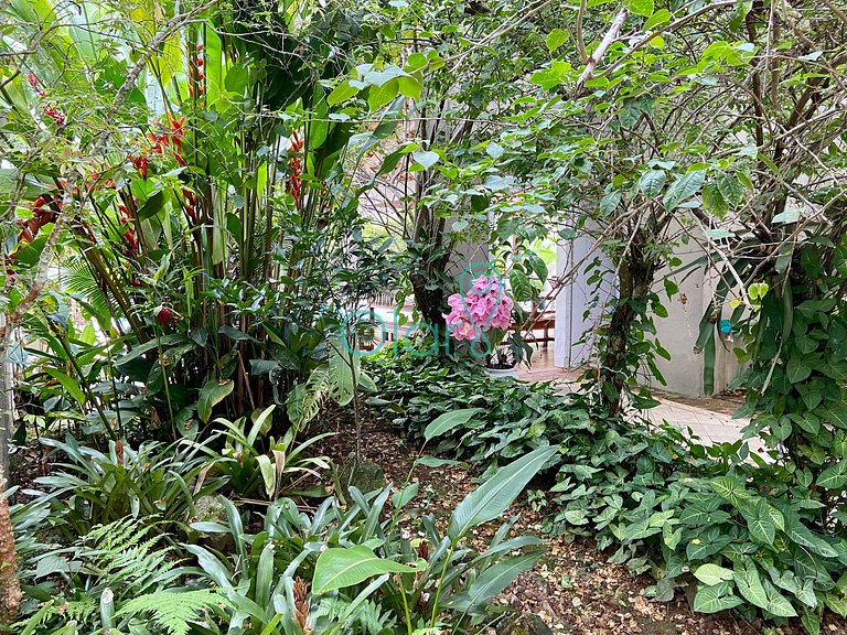 Casa Fora de Condomínio com 7 Quartos e Piscina Privativa de