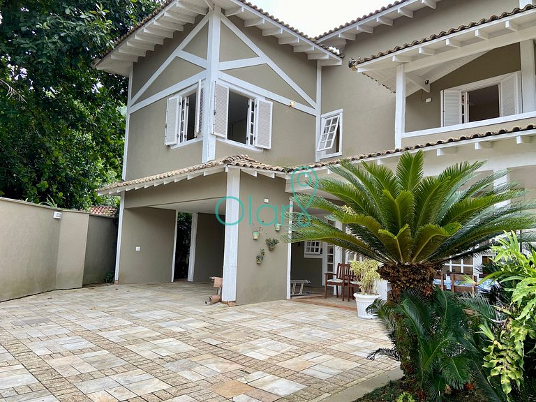 Casa Fora de Condomínio com 7 Quartos e Piscina Privativa de