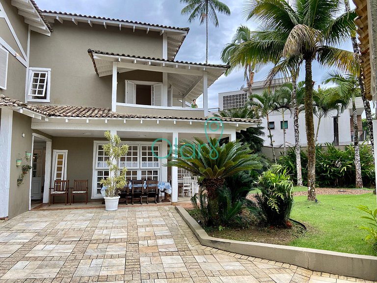 Casa Fora de Condomínio com 7 Quartos e Piscina Privativa de