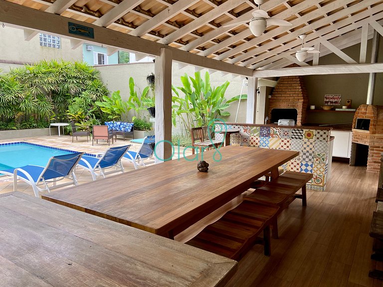 Casa Fora de Condomínio com 7 Quartos e Piscina Privativa de