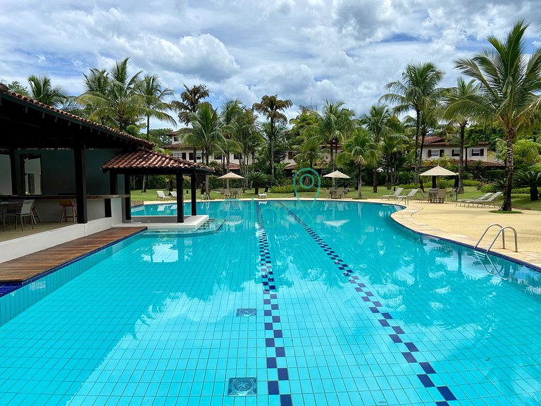 Casa em condomínio com 4 suítes na Praia da Baleia