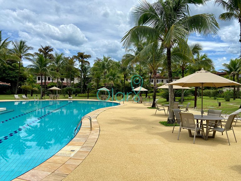 Casa em condomínio com 4 suítes na Praia da Baleia