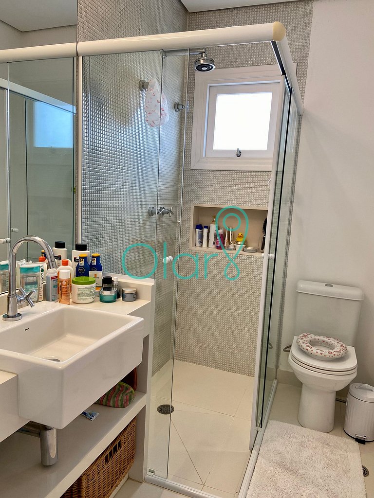 Casa em condomínio com 4 suítes na Praia da Baleia