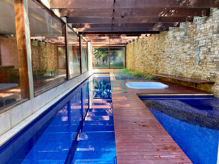 Casa Espetacular em Cond. com Piscina Aquecida