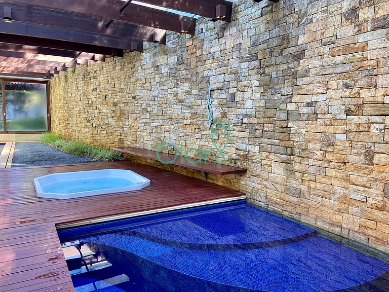 Casa Espetacular em Cond. com Piscina Aquecida