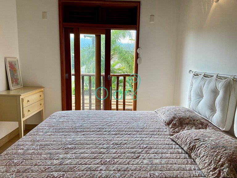 Casa pé na areia em condomínio com 4 suítes na Barra do Una