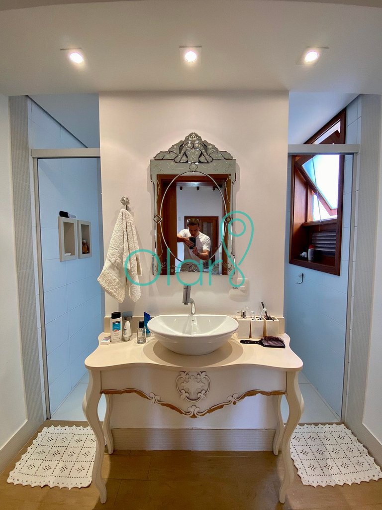 Casa pé na areia em condomínio com 4 suítes na Barra do Una