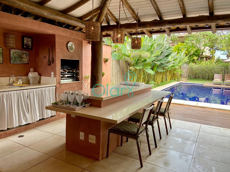 Casa pé na areia em condomínio com 4 suítes na Barra do Una