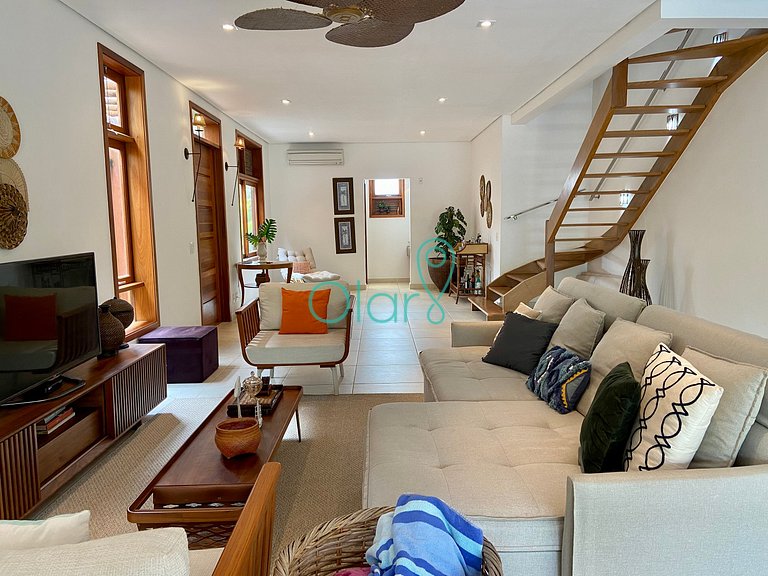 Casa pé na areia em condomínio com 4 suítes na Barra do Una