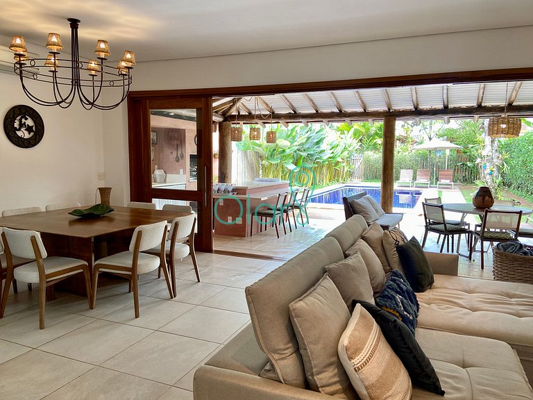 Casa pé na areia em condomínio com 4 suítes na Barra do Una