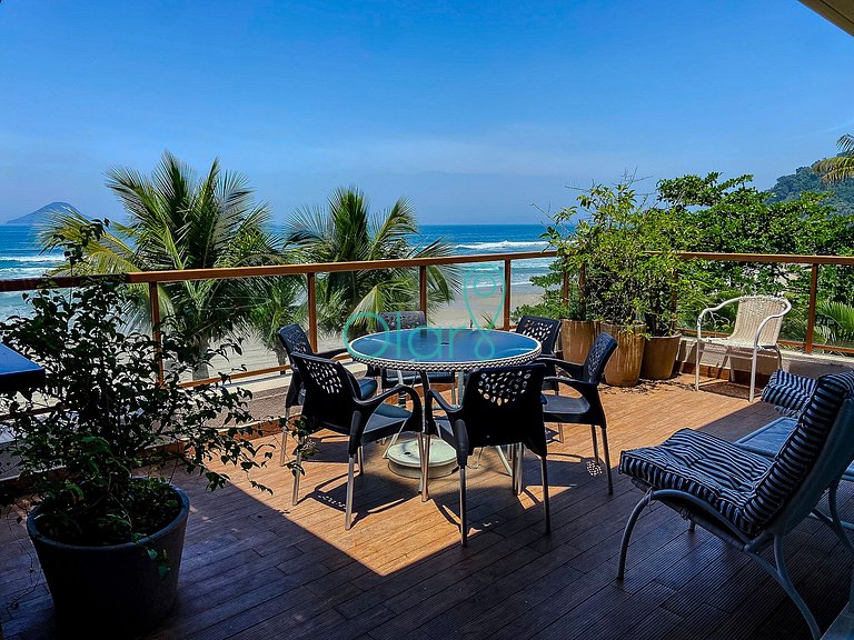 Casa de condomínio com 4 suítes à beira mar com vista panorâ