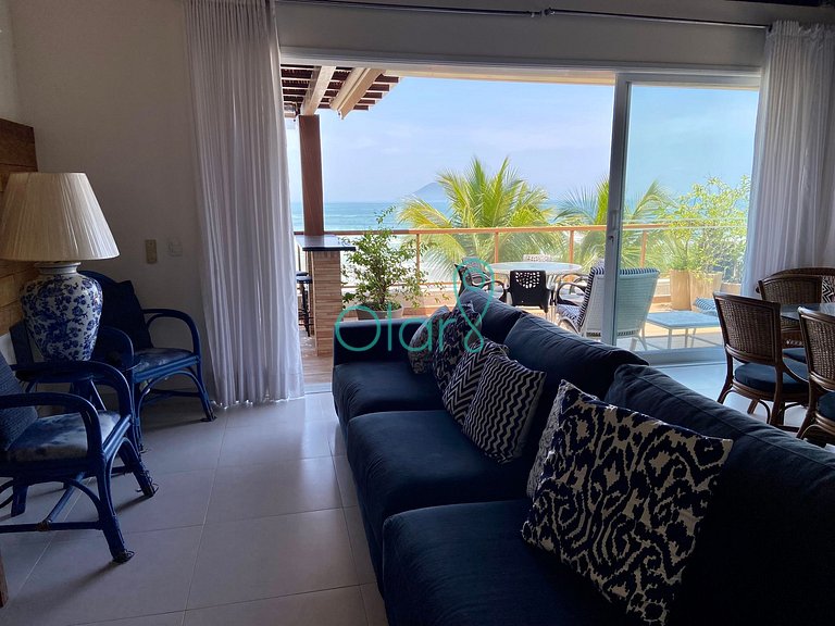 Casa de condomínio com 4 suítes à beira mar com vista panorâ