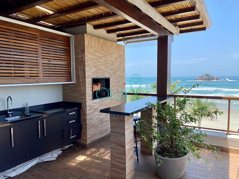 Casa de condomínio com 4 suítes à beira mar com vista panorâ