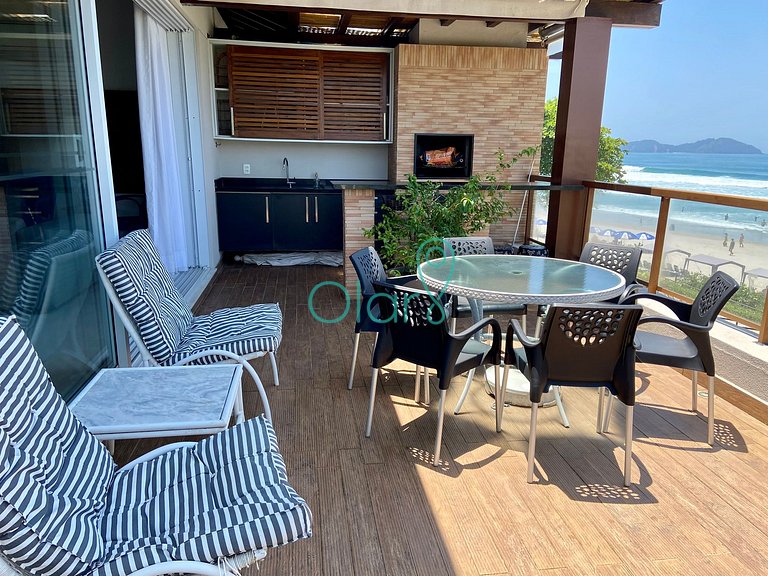 Casa de condomínio com 4 suítes à beira mar com vista panorâ