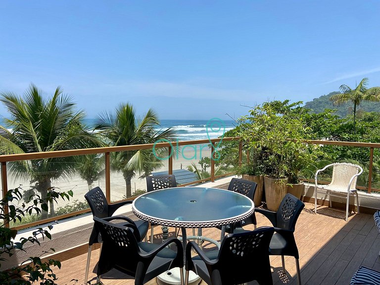 Casa de condomínio com 4 suítes à beira mar com vista panorâ