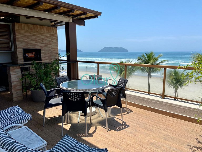 Casa de condomínio com 4 suítes à beira mar com vista panorâ