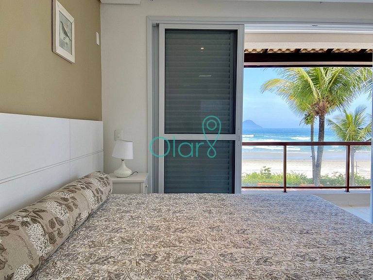 Casa de condomínio com 4 suítes à beira mar com vista panorâ